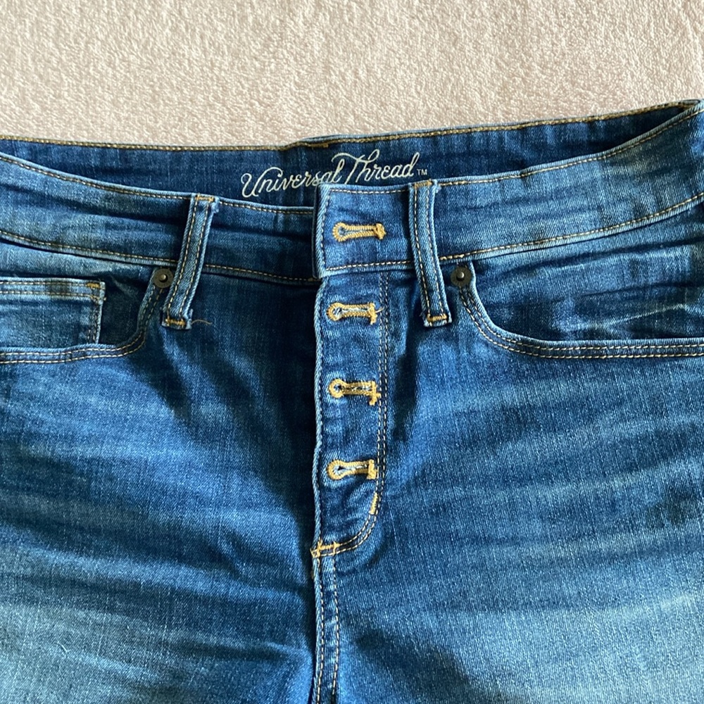 Universal Thread shorts - Picture 2 of 7